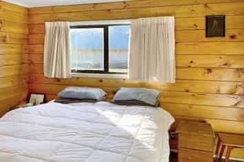 1656 Cust Road, Cust