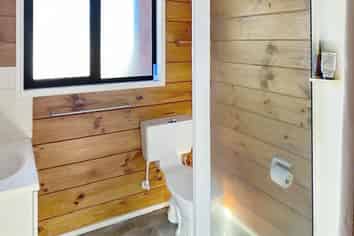 1656 Cust Road, Cust