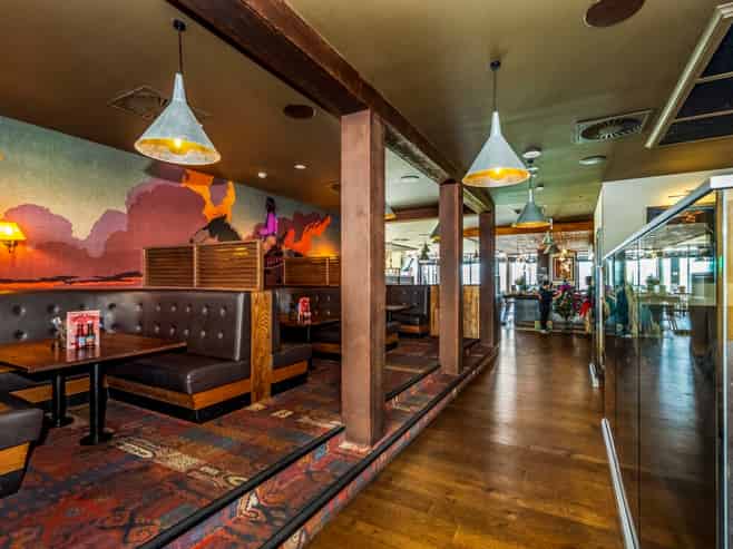 Recognized Brand + Stunning Aspect