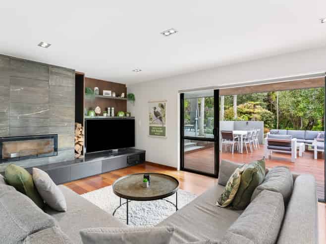 361i Paremoremo Road, Paremoremo