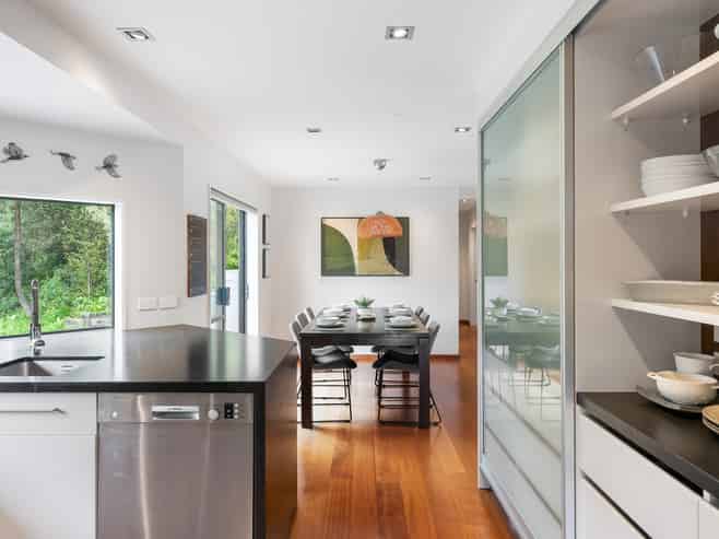 361i Paremoremo Road, Paremoremo