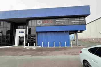 Bright & Brilliant Office Space