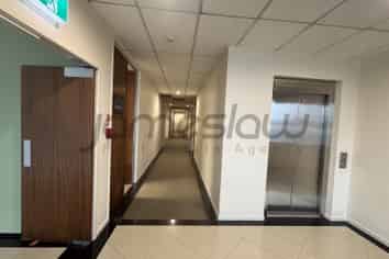 Bright & Brilliant Office Space