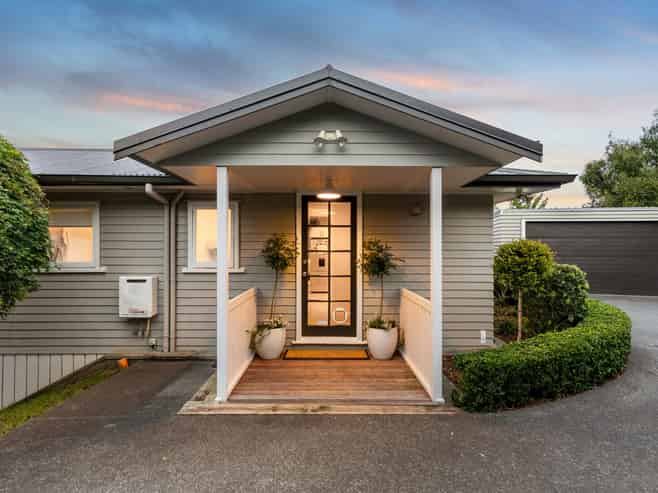 6 Norglen Lane, Riverhead