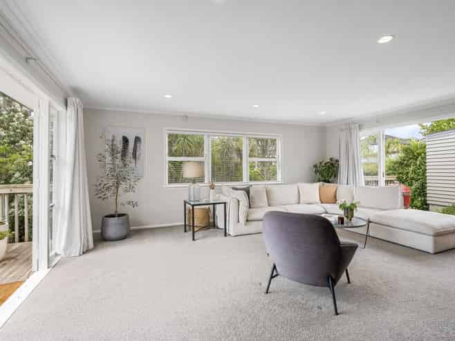 6 Norglen Lane, Riverhead