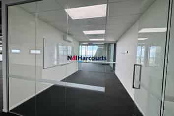 Premium Office with Sea & Sky Tower Views