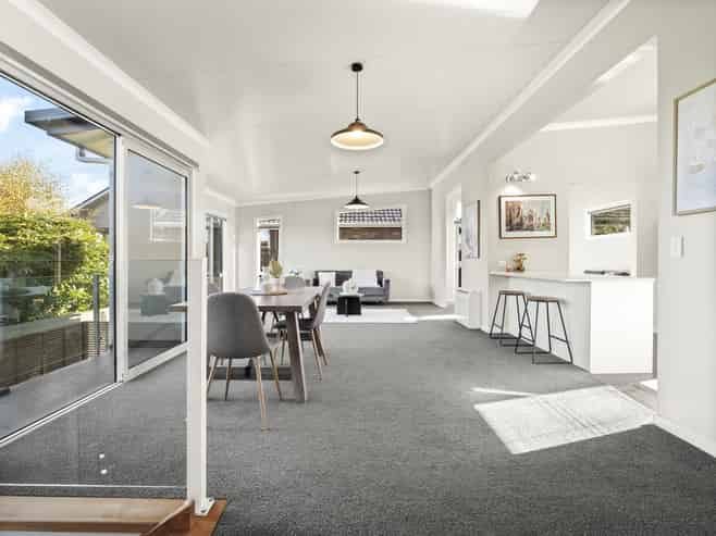 64 McKerrow Street, Shiel Hill