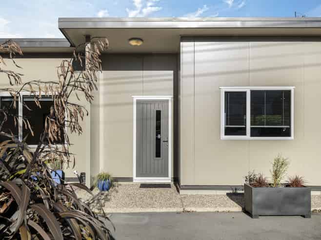 64 McKerrow Street, Shiel Hill