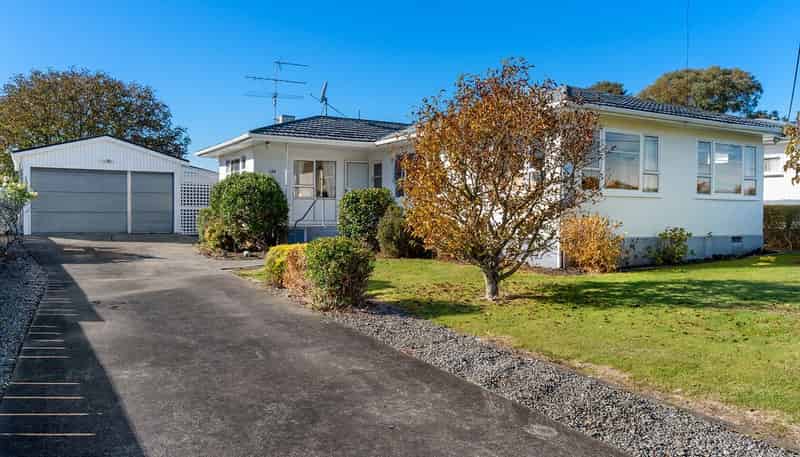 134  Pembroke Street, Carterton
