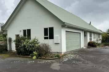 51 Oak Street, Masterton