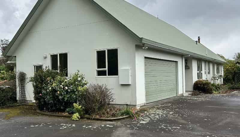 51 Oak Street, Masterton