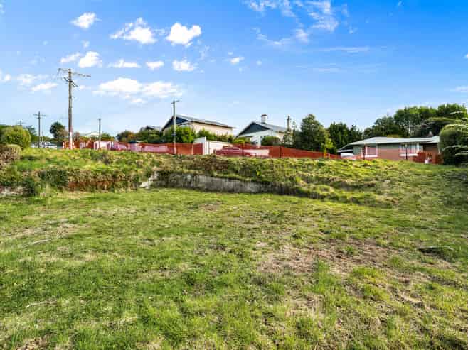 11 County Road, Kaikorai