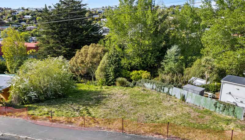 11 County Road, Kaikorai