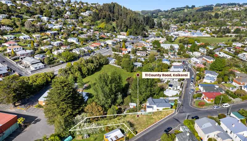 11 County Road, Kaikorai
