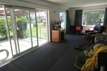 15 Hadlow Place, Burnside