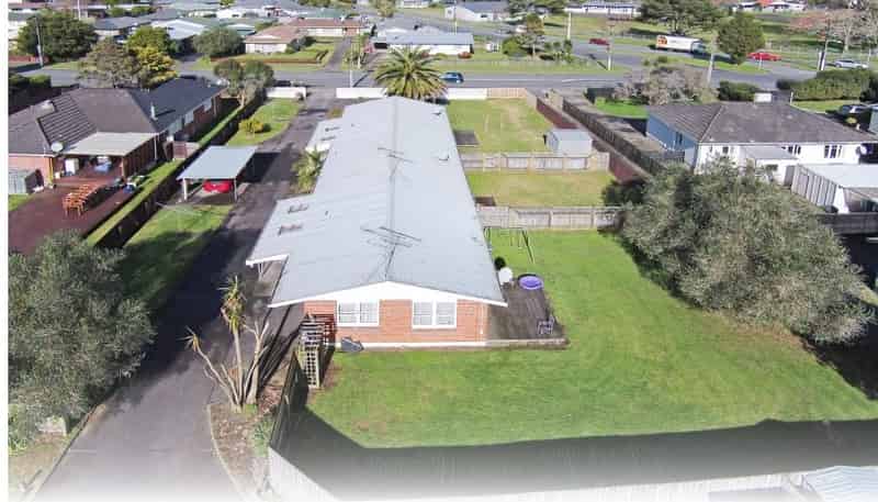 2/76 Settlement Road, Papakura