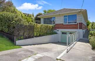 6 Queens Crescent, Oamaru