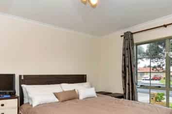 45 Etherton Drive, Weymouth