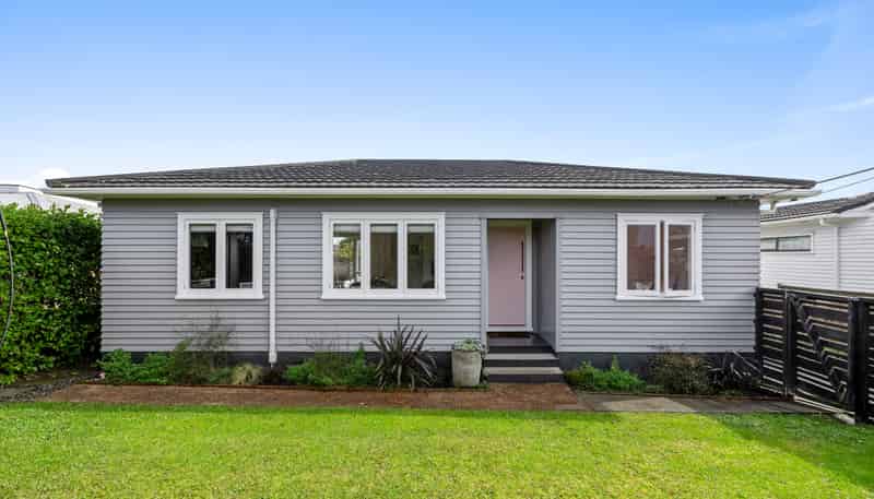 1/74 college road, Northcote