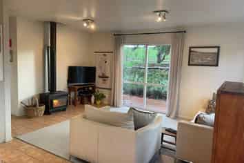 Nelson & Bays - Address withheld