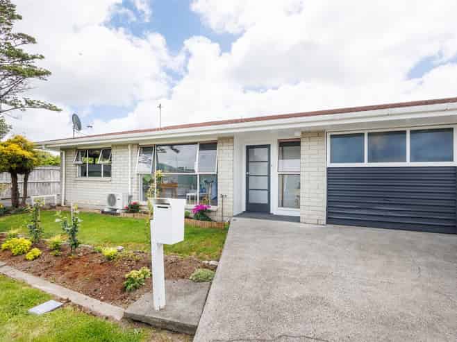  4/136 High Street, Bulls