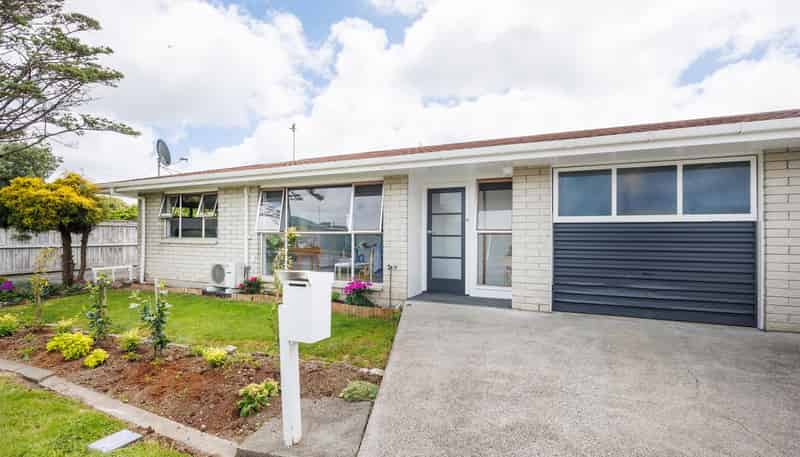  4/136 High Street, Bulls