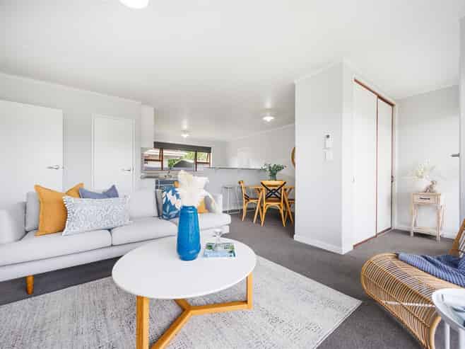  4/136 High Street, Bulls