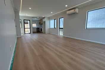 85C Sandspit Road, Howick