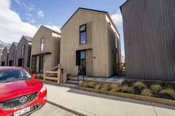 75/6 Hall Street,, Frankton