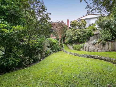 33 Erin Street, Roslyn