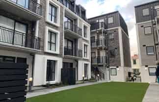 8C/16 Constable Street, Newtown