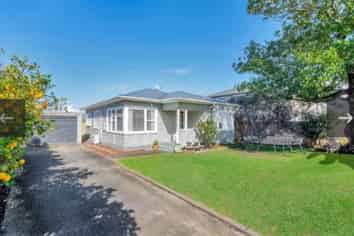 24B Miller Road, Mangere Bridge