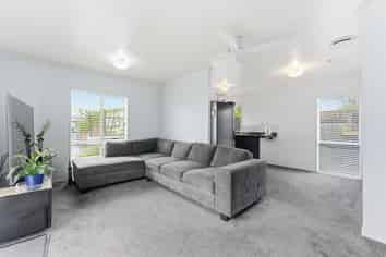 4 Coromandel Court, Roslyn