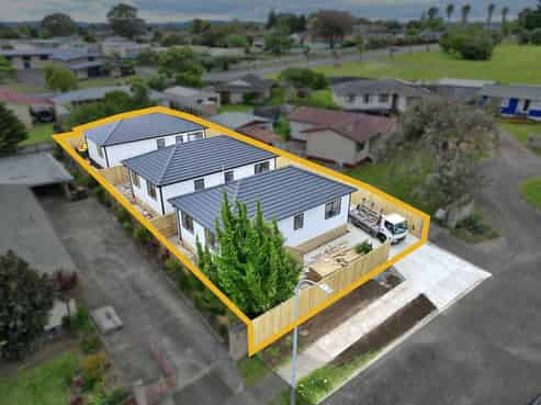 75B Calthorp Close, Favona