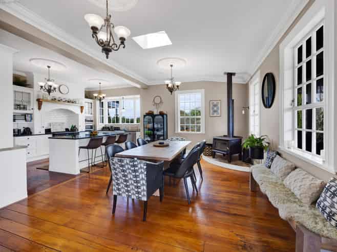 104 Pitt Road, Hillsborough