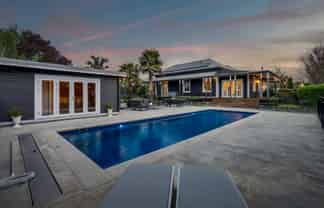 104 Pitt Road, Hillsborough