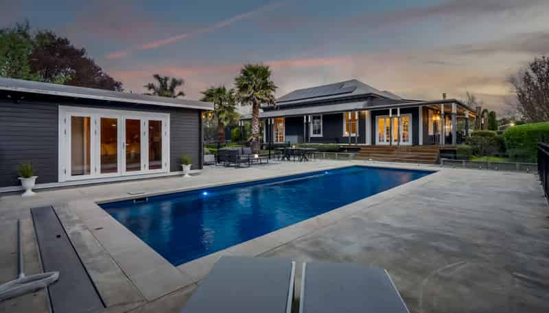 104 Pitt Road, Hillsborough