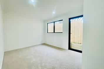 8A Neems Place, Manurewa