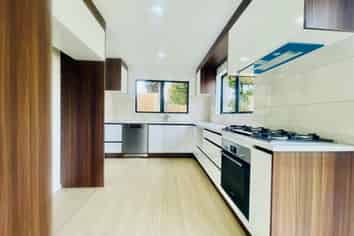 8A Neems Place, Manurewa