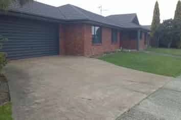 82 Aldinga Avenue, Stoke