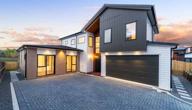 12 & 12a Kiokio Place, Swanson