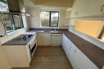 5 Robin Brooke Drive, Flat Bush