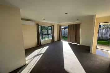 5 Robin Brooke Drive, Flat Bush