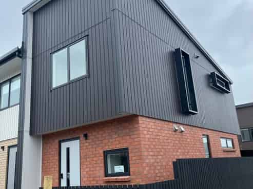 13/476 West Coast Road, Glen Eden