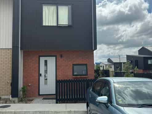 13/476 West Coast Road, Glen Eden