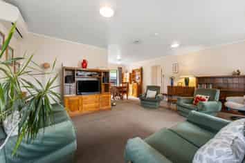 1/33 Newington Road, Henderson