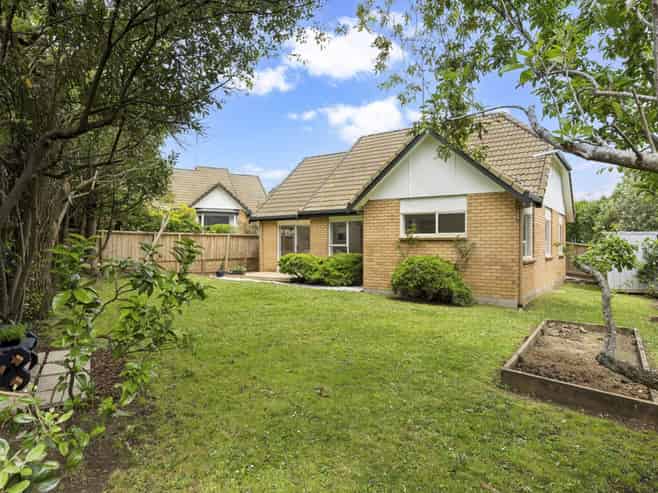 2/55 Moore Street, Howick