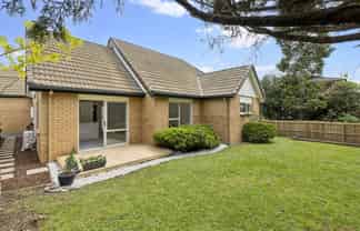 2/55 Moore Street, Howick