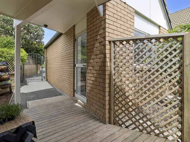 2/55 Moore Street, Howick