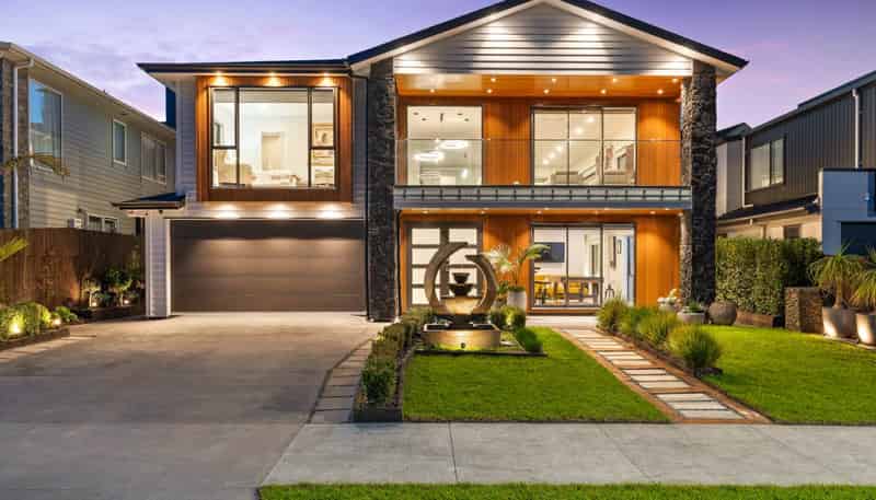 122 Arran Point Parade, Orewa